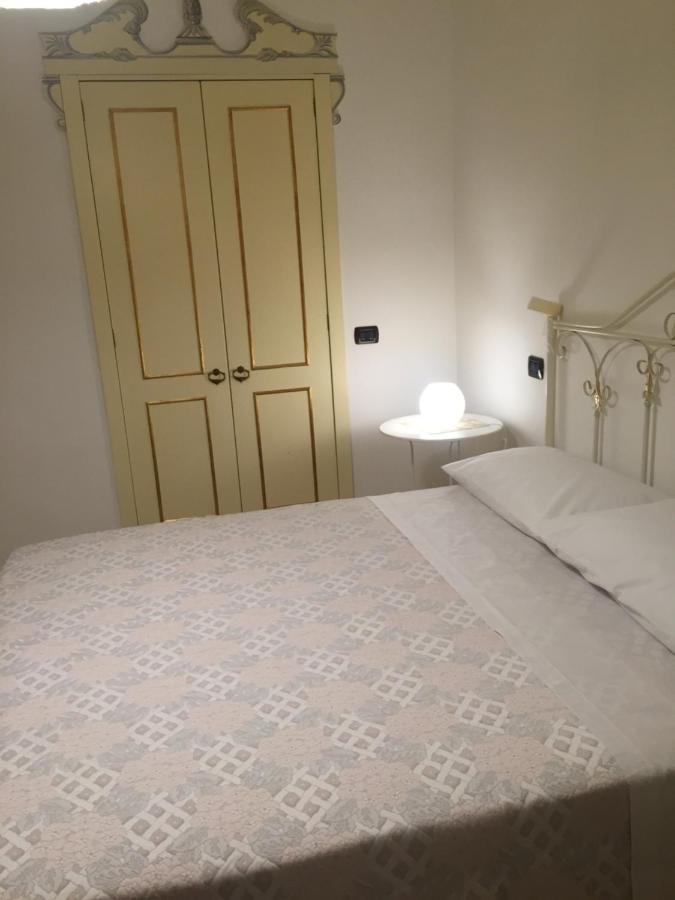 Il Cuore Di Napoli Extérieur photo
