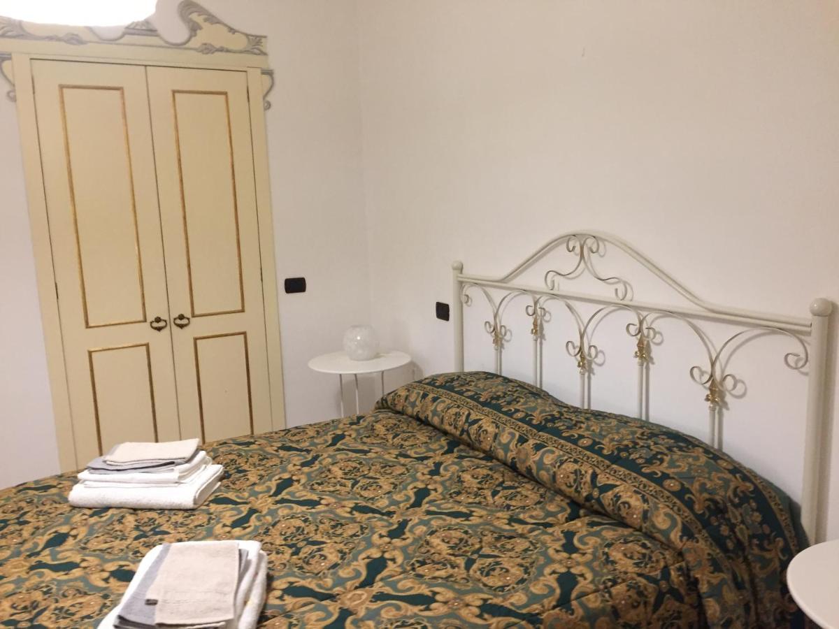 Il Cuore Di Napoli Extérieur photo